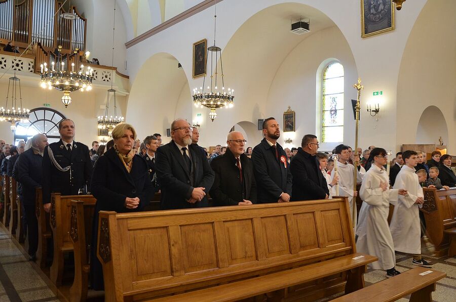 Święto Niepodległości w Pierzchowie i Niegowici. Fot. Janusz Ślęzak (IPN)