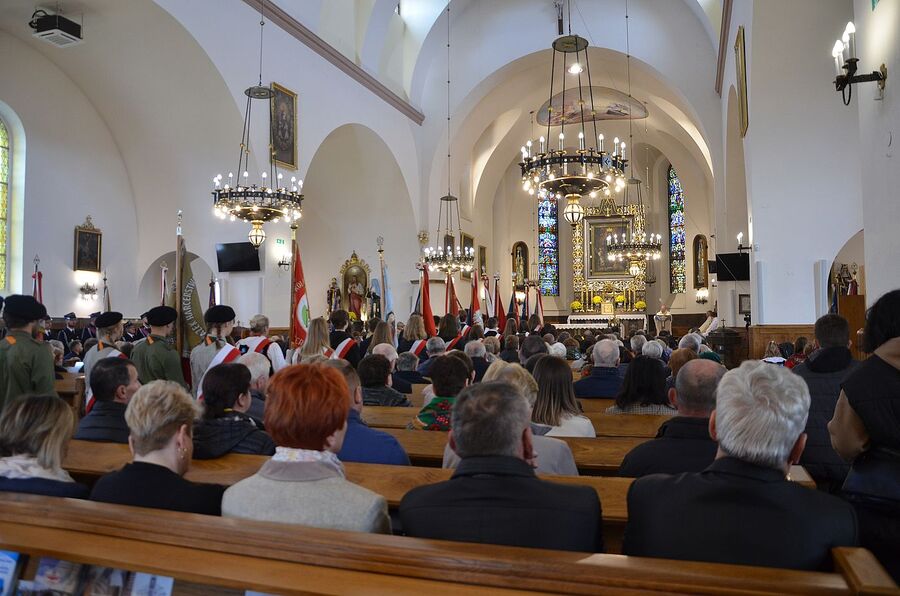 Święto Niepodległości w Pierzchowie i Niegowici. Fot. Janusz Ślęzak (IPN)