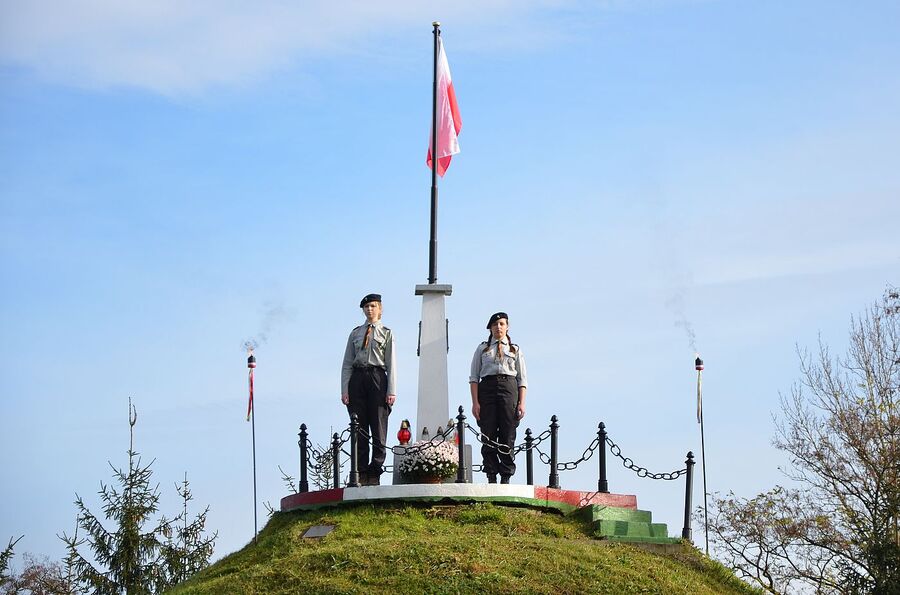 Święto Niepodległości w Pierzchowie i Niegowici. Fot. Janusz Ślęzak (IPN)