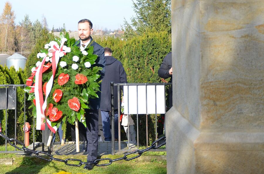 Święto Niepodległości w Pierzchowie i Niegowici. Fot. Janusz Ślęzak (IPN)