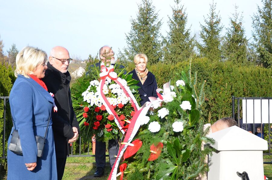 Święto Niepodległości w Pierzchowie i Niegowici. Fot. Janusz Ślęzak (IPN)