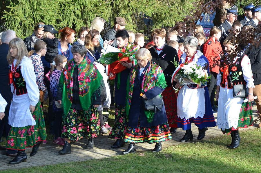 Święto Niepodległości w Pierzchowie i Niegowici. Fot. Janusz Ślęzak (IPN)