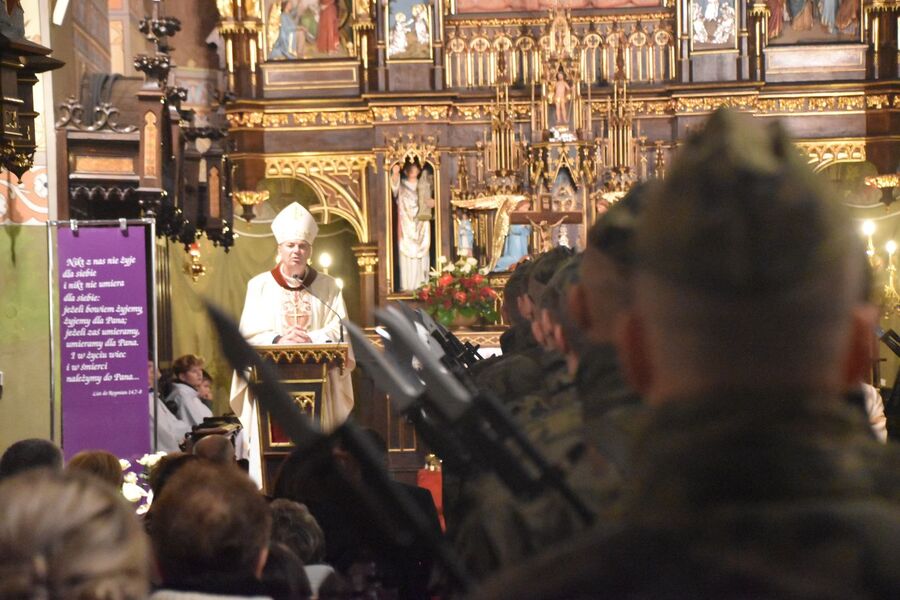 Uroczystość poświęcenia nowego nagrobka Bolesława Zmysły