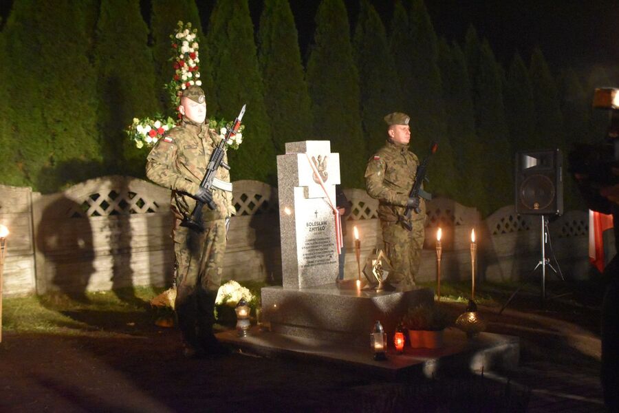 Uroczystość poświęcenia nowego nagrobka Bolesława Zmysły