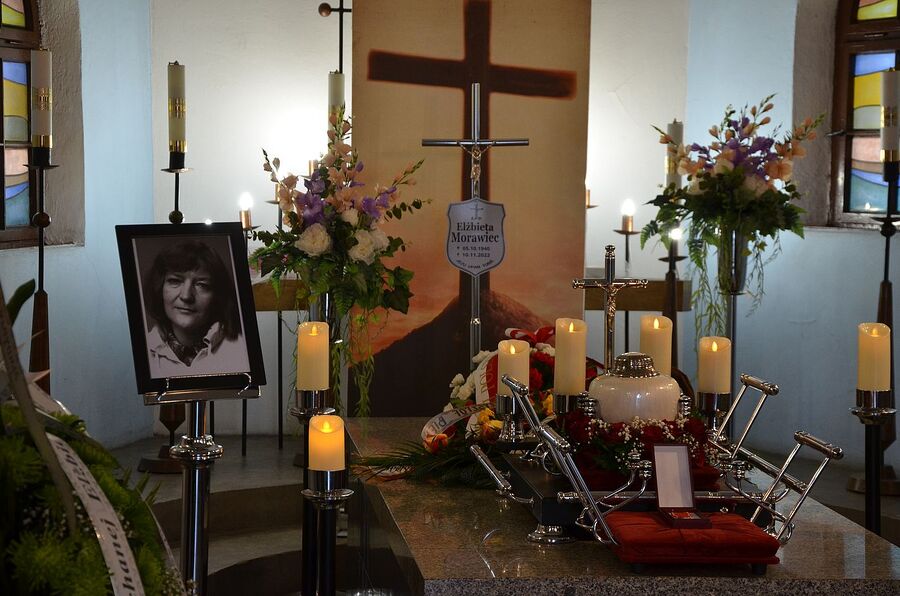 Ostatnie pożegnanie Elżbiety Morawiec. Fot. Janusz Ślęzak (IPN)