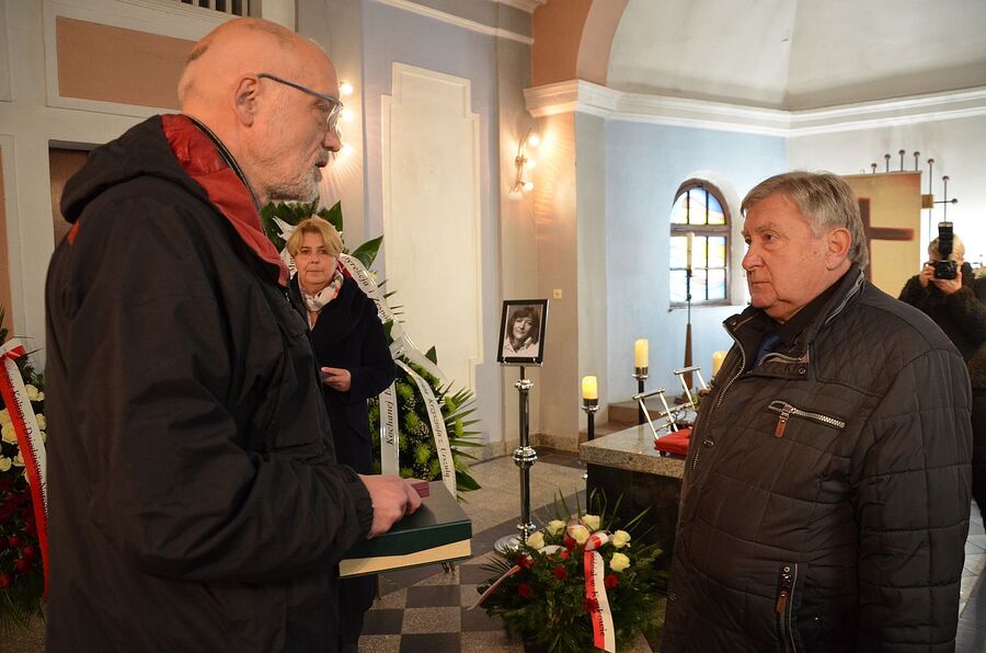 Ostatnie pożegnanie Elżbiety Morawiec. Fot. Janusz Ślęzak (IPN)