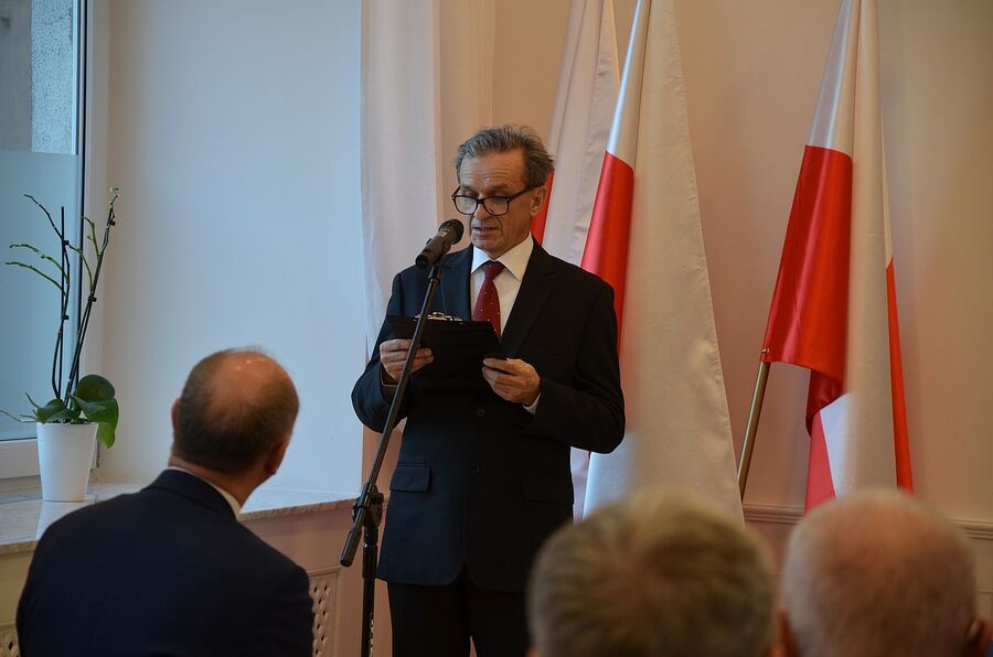 Wadowice. Odznaczenia państwowe dla trojga bohaterów podziemia niepodległościowego. Fot. Janusz Ślęzak (IPN)