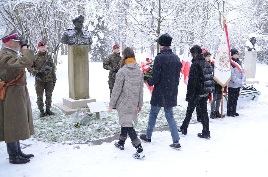 Kraków. 28. rocznica śmierci gen. Maczka. Fot. Janusz Ślęzak (IPN)