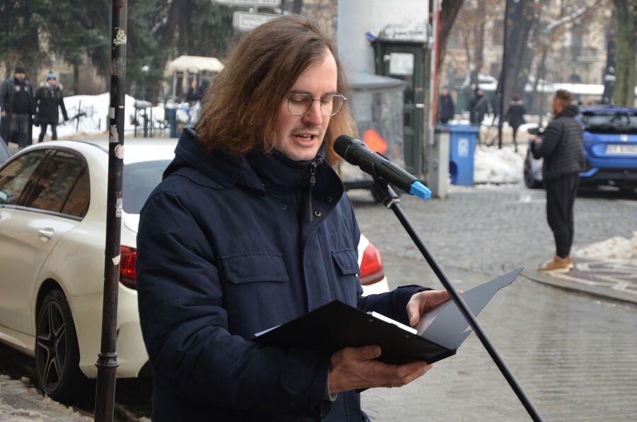 Odsłonięcie tablicy bojowców żydowskich przy ul. Szpitalnej 38. Fot. Janusz Ślęzak (IPN)