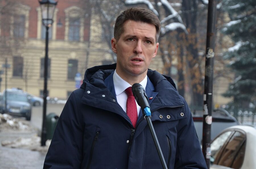 Odsłonięcie tablicy bojowców żydowskich przy ul. Szpitalnej 38. Fot. Janusz Ślęzak (IPN)