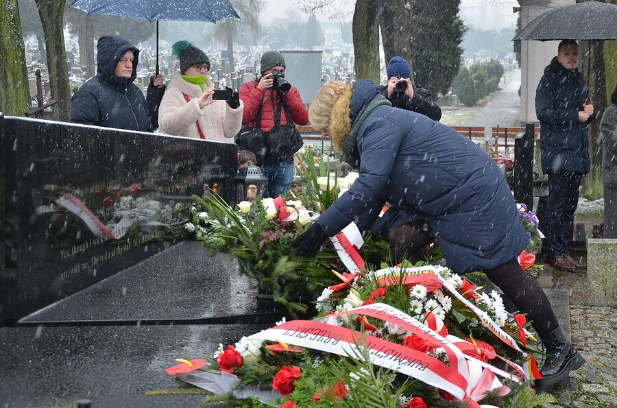 W Brzeszczach uczczono pamięć ofiar marszu śmierci z KL Auschwitz. Fot. Janusz Ślęzak (IPN)