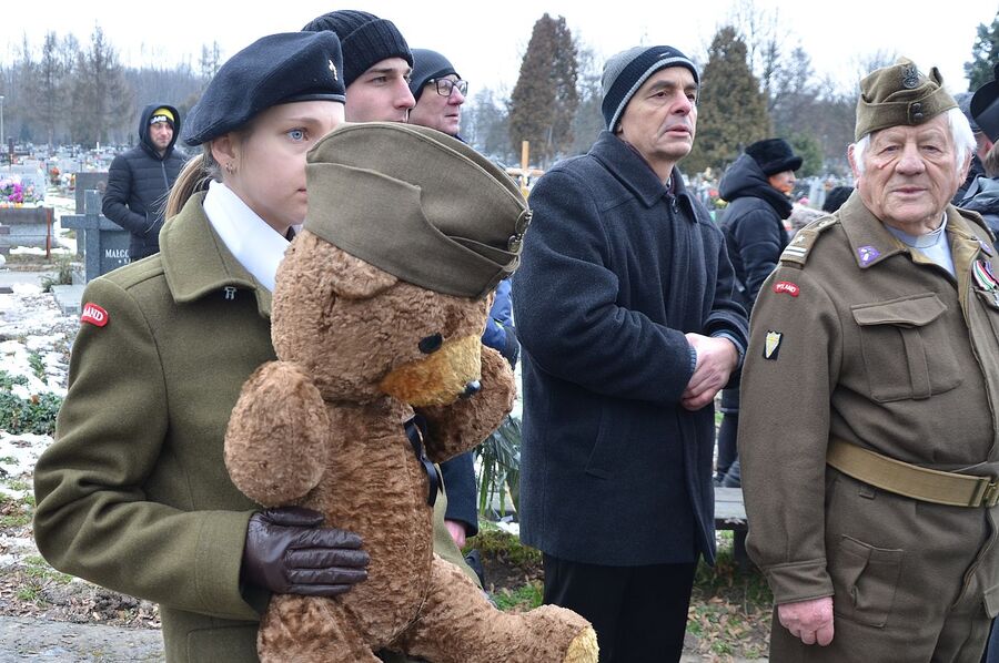 W Krakowie pochowano płk. prof. Wojciecha Narębskiego. Fot. Janusz Ślęzak (IPN)