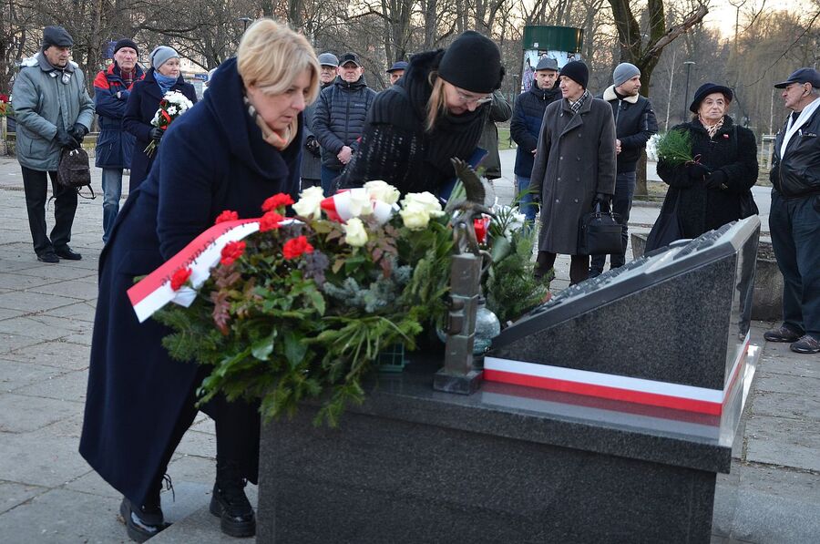 Uroczystość na pl. Inwalidów. Fot. Janusz Ślęzak (IPN)