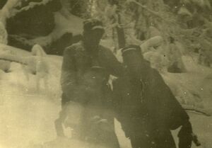 „Wiarusy” w zimowej scenerii, po utracie tzw. bunkra nad Harklową (AIPN)