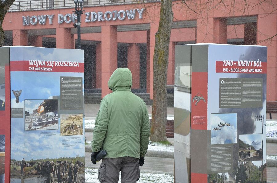 W Krynicy stanęła wystawa „Szlaki Nadziei. Odyseja Wolności”. Fot. Janusz Ślęzak (IPN)