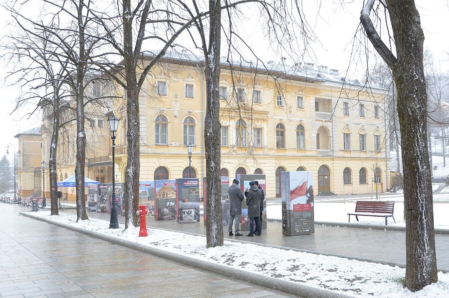 W Krynicy stanęła wystawa „Szlaki Nadziei. Odyseja Wolności”. Fot. Janusz Ślęzak (IPN)