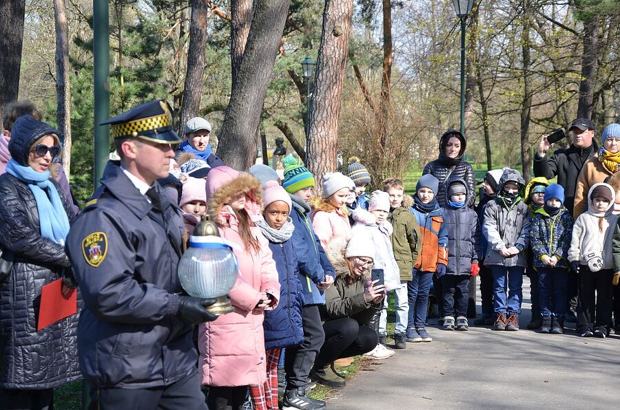 Uroczystość ku czci Zofii Kossak-Szczuckiej. Fot. Janusz Ślęzak (IPN)