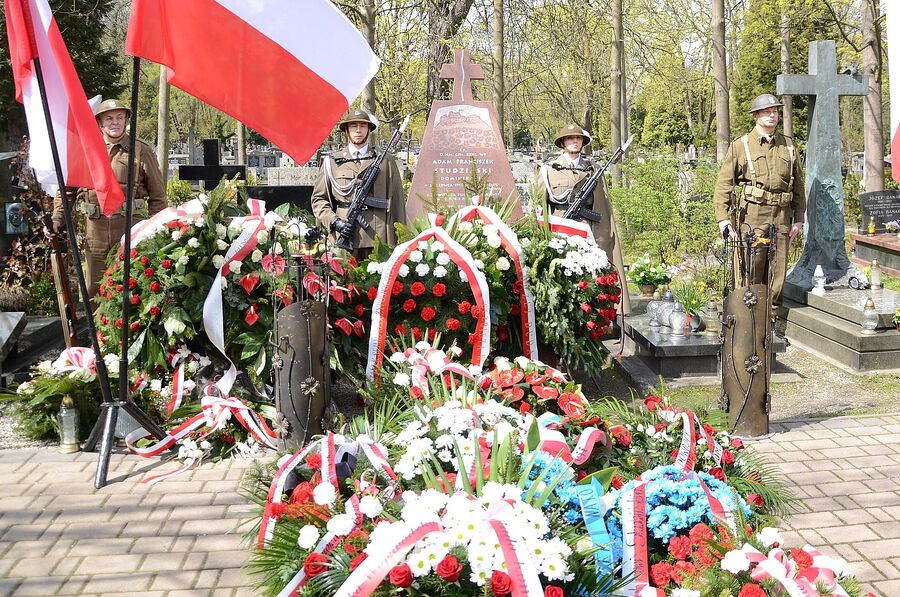 Uroczystości związane z 15. rocznicą śmierci o. Adama Studzińskiego. Fot. Janusz Ślęzak (IPN)