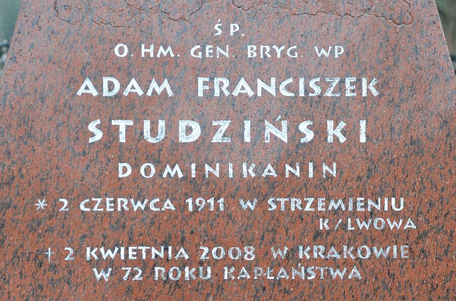 Uroczystości związane z 15. rocznicą śmierci o. Adama Studzińskiego. Fot. Janusz Ślęzak (IPN)