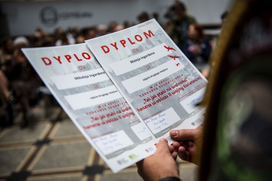 Gala konkursu „Tak jak ptaki na wolności – harcerze w obliczu II wojny światowej”. Fot. Agnieszka Masłowska (IPN)