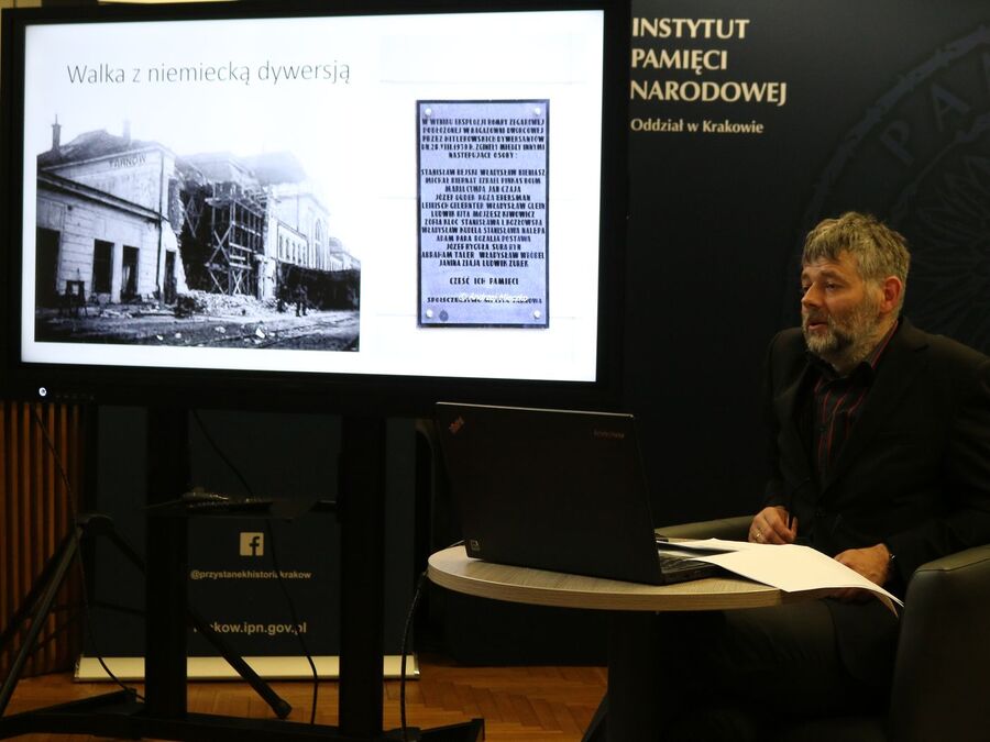 Warsztaty konkursu „Policjanci i Żołnierze w Służbie Historii”. Fot. IPN