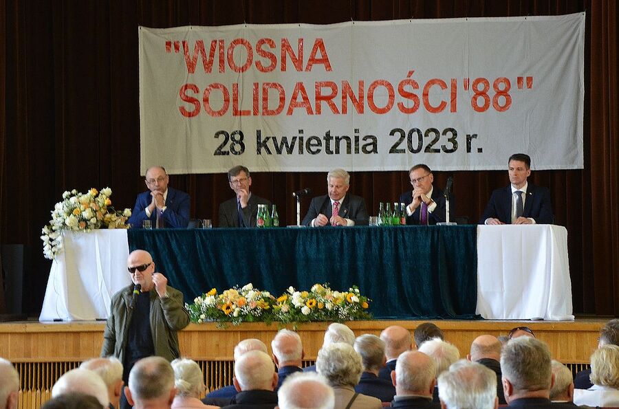 Wiosna Solidarności '88. Uroczystości w Nowej Hucie. Fot. Janusz Ślęzak (IPN)