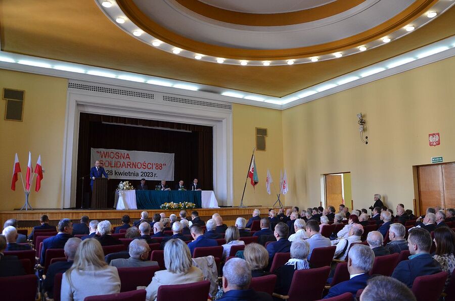 Wiosna Solidarności '88. Uroczystości w Nowej Hucie. Fot. Janusz Ślęzak (IPN)