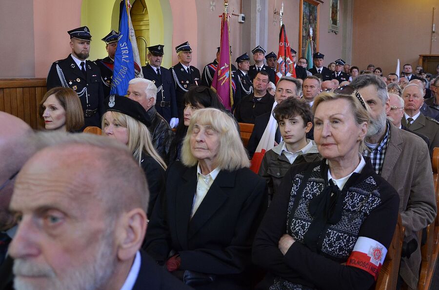 Uroczystości pogrzebowe Jana Sałapatka „Orła”. Fot. Agnieszka Masłowska i Janusz Ślęzak (IPN)