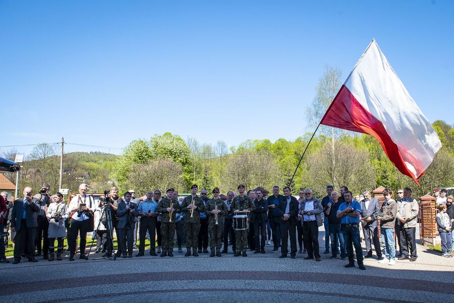 Uroczystości pogrzebowe Jana Sałapatka „Orła”. Fot. Agnieszka Masłowska i Janusz Ślęzak (IPN)