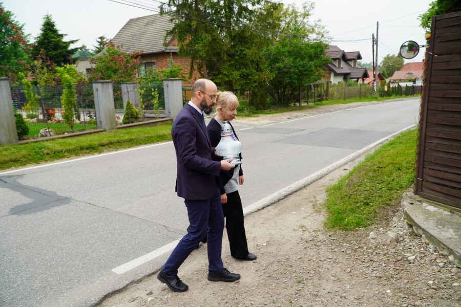 Znicze pamięci w 75. rocznicę śmierci rtm. Witolda Pileckiego. Fot. Żaneta Wierzgacz (IPN)