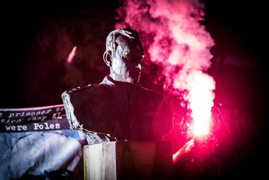 Znicze pamięci w 75. rocznicę śmierci rtm. Witolda Pileckiego. Fot. Agnieszka Masłowska (IPN)