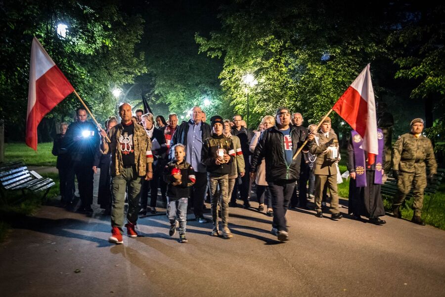 Znicze pamięci w 75. rocznicę śmierci rtm. Witolda Pileckiego. Fot. Agnieszka Masłowska (IPN)