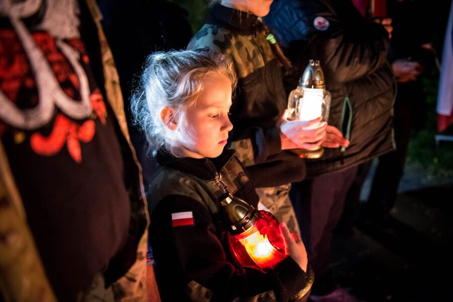 Znicze pamięci w 75. rocznicę śmierci rtm. Witolda Pileckiego. Fot. Agnieszka Masłowska (IPN)