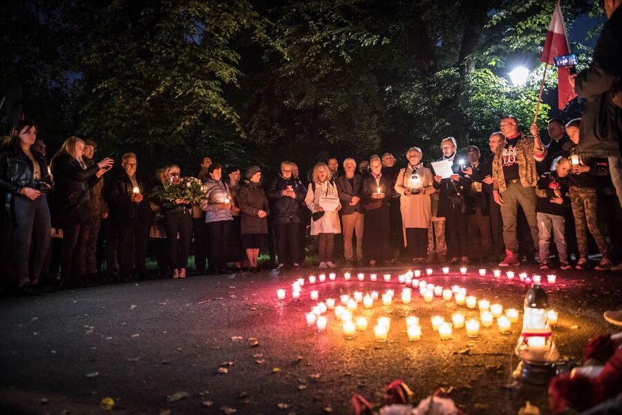 Znicze pamięci w 75. rocznicę śmierci rtm. Witolda Pileckiego. Fot. Agnieszka Masłowska (IPN)