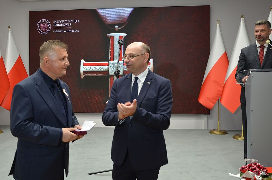 W Krakowie wręczono Krzyże Wolności i Solidarności. Fot. Janusz Ślęzak (IPN)