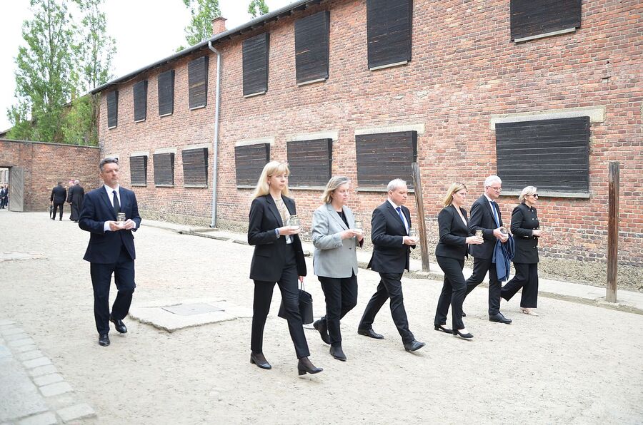 Uroczystości w byłym KL Auschwitz. Fot. Janusz Ślęzak (IPN)