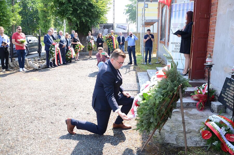 Uroczystość w w Brzeszczach Borze. Fot. Janusz Ślęzak (IPN)