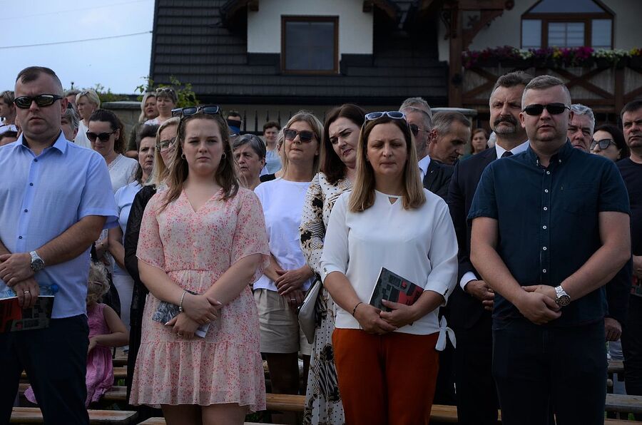 Uroczystości w związku z 80. rocznicą pacyfikacji Krzeczowa. Fot. Janusz Ślęzak (IPN)