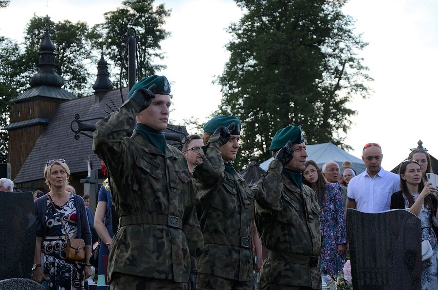 Uroczystości w związku z 80. rocznicą pacyfikacji Krzeczowa. Fot. Janusz Ślęzak (IPN)