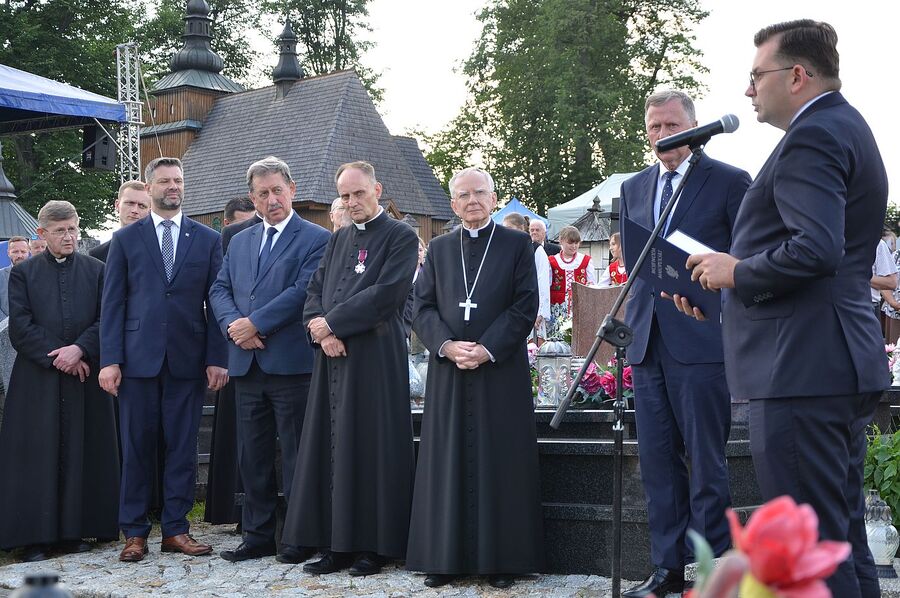 Uroczystości w związku z 80. rocznicą pacyfikacji Krzeczowa. Fot. Janusz Ślęzak (IPN)