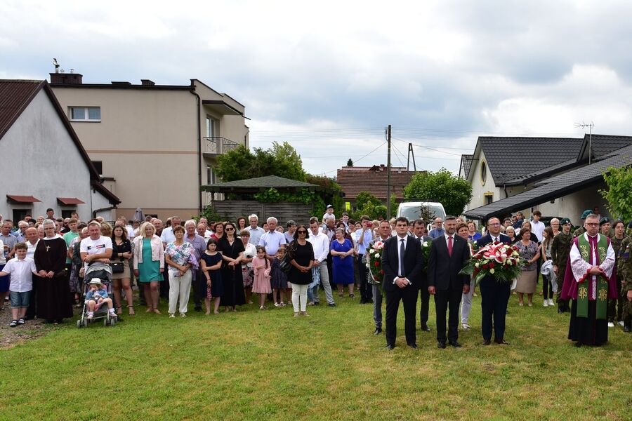 Uroczystości upamiętniające ofiary niemieckiej pacyfikacji Kaszowa. Fot. Jakub Ryba (IPN)