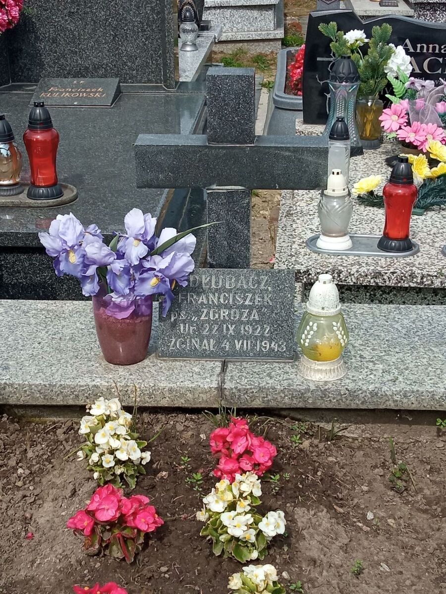 Cmentarz w Waksmundzie