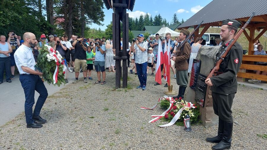 Piknik historyczny na Dzielcu w Słopnicach. Fot. Łukasz Płatek (IPN)
