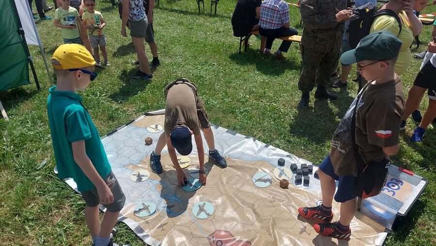 Piknik historyczny na Dzielcu w Słopnicach. Fot. Łukasz Płatek (IPN)