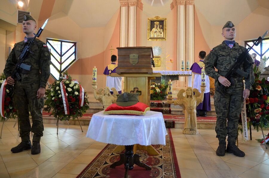 Uroczystości pogrzebowe Wojciecha Mszanika. Fot. Janusz Ślęzak (IPN)