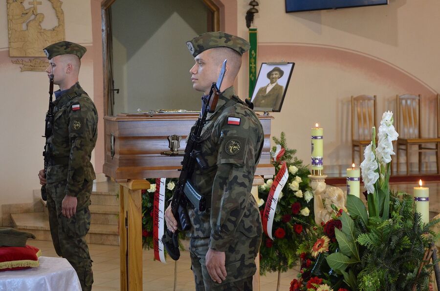 Uroczystości pogrzebowe Wojciecha Mszanika. Fot. Janusz Ślęzak (IPN)