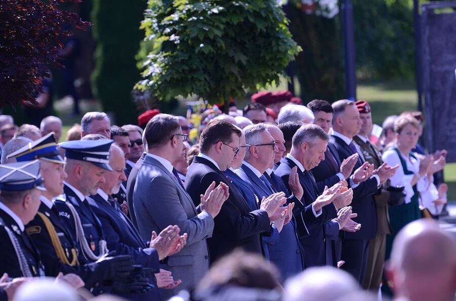 Uroczystości w Sułkowicach w związku z 80. rocznicą niemieckiej pacyfikacji miejscowości. Fot. Janusz Ślęzak (IPN)
