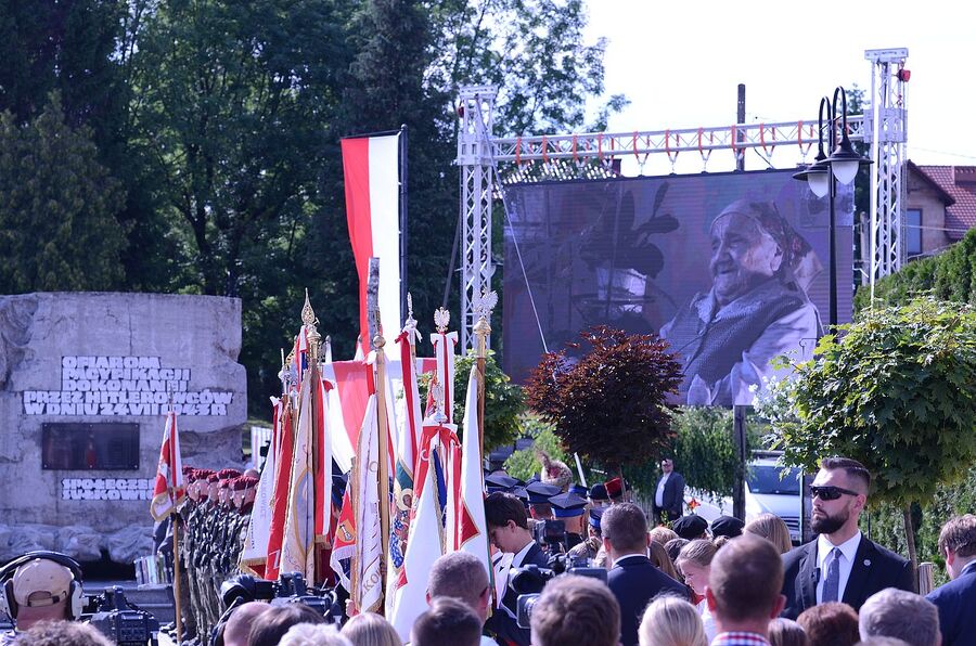 Uroczystości w Sułkowicach w związku z 80. rocznicą niemieckiej pacyfikacji miejscowości. Fot. Janusz Ślęzak (IPN)