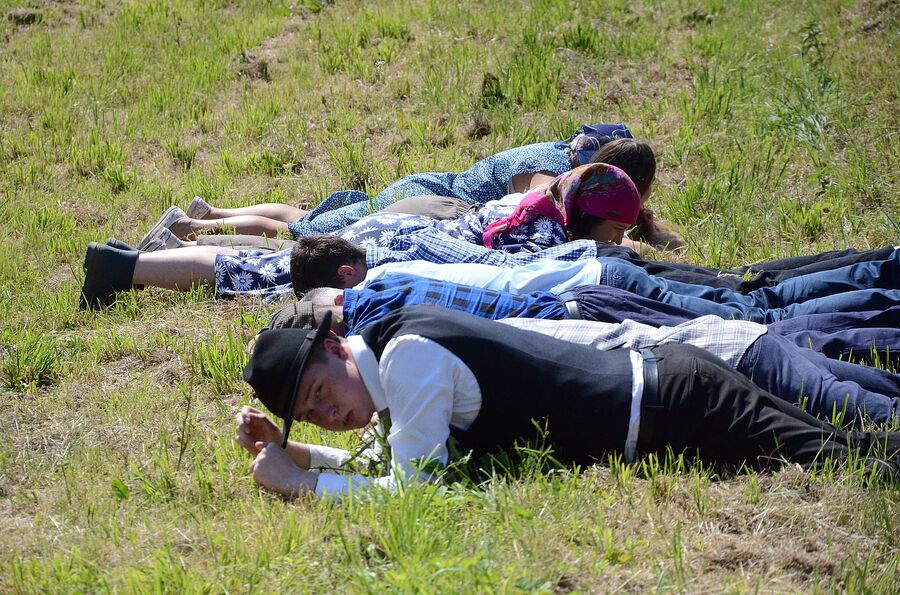 Rekonstrukcja historyczna niemieckiej pacyfikacji wsi Łazy. Fot. Janusz Ślęzak (IPN)