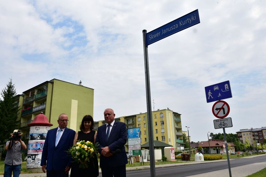 Skwer imienia prof. Janusza Kurtyki w Tarnowie. Fot. Żaneta Wierzgacz (IPN)